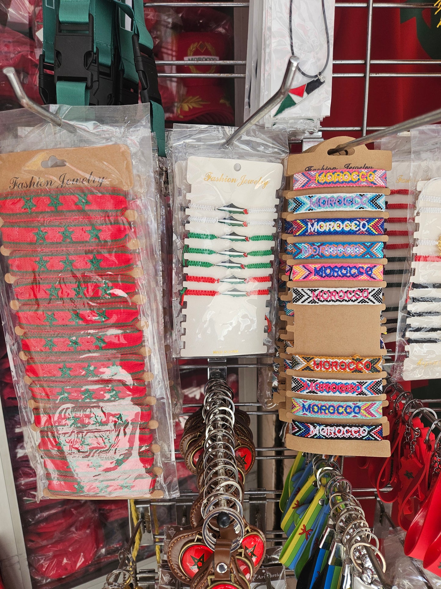 Porte clé et bracelet et accessoires